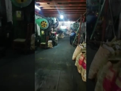 Silla de oficina de hierro en forma de mariposa Mecanismo giratorio Chasis grande y mediano