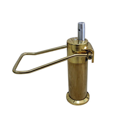 Buen precio 200 kg de resistencia al estrés base de silla de barbero dorada para salón distancia 151 mm en línea