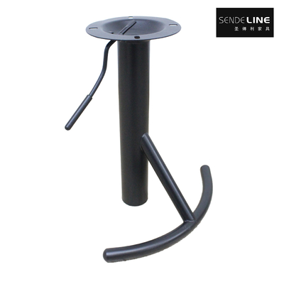 Los accesorios del taburete de barra de hierro son de 10×10 cm/8×8 cm. Los orificios de instalación de la bandeja son para la barra y los taburetes de bar.