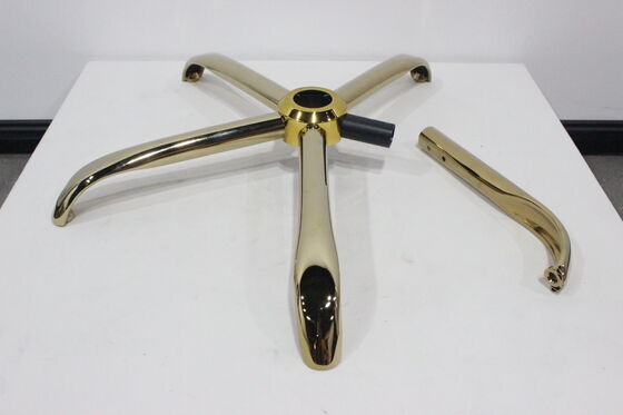 Buen precio 2.55 kilogramos de base de silla giratoria de oficina soldada de hierro, 700/640 mm de pies dorados de 5 estrellas para desmontaje y montaje en línea