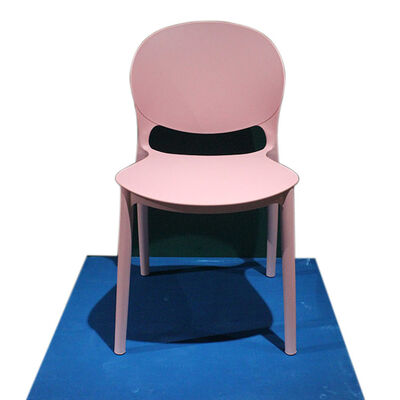 Buen precio Silla de plástico rosa duradera moderna ergonómica cómoda ligera apilada para oficina área de espera de conferencias en línea
