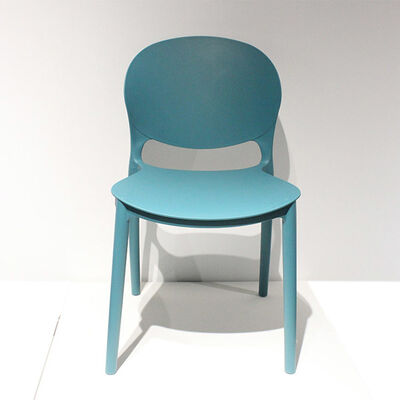 Buen precio Dimensiones del asiento 45A 42A 40P cm Silla de comedor moderna de plástico con aspecto moderno y elegante, cómoda y de fácil mantenimiento en línea